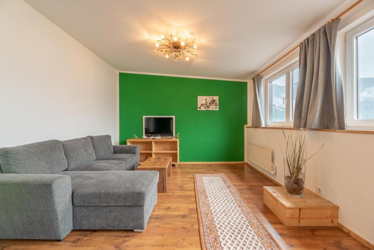 Anblick Appartement With Lake View เซลล์อัมเซ ภายนอก รูปภาพ