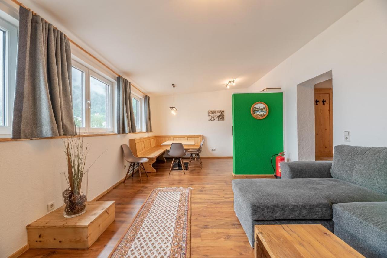 Anblick Appartement With Lake View เซลล์อัมเซ ภายนอก รูปภาพ