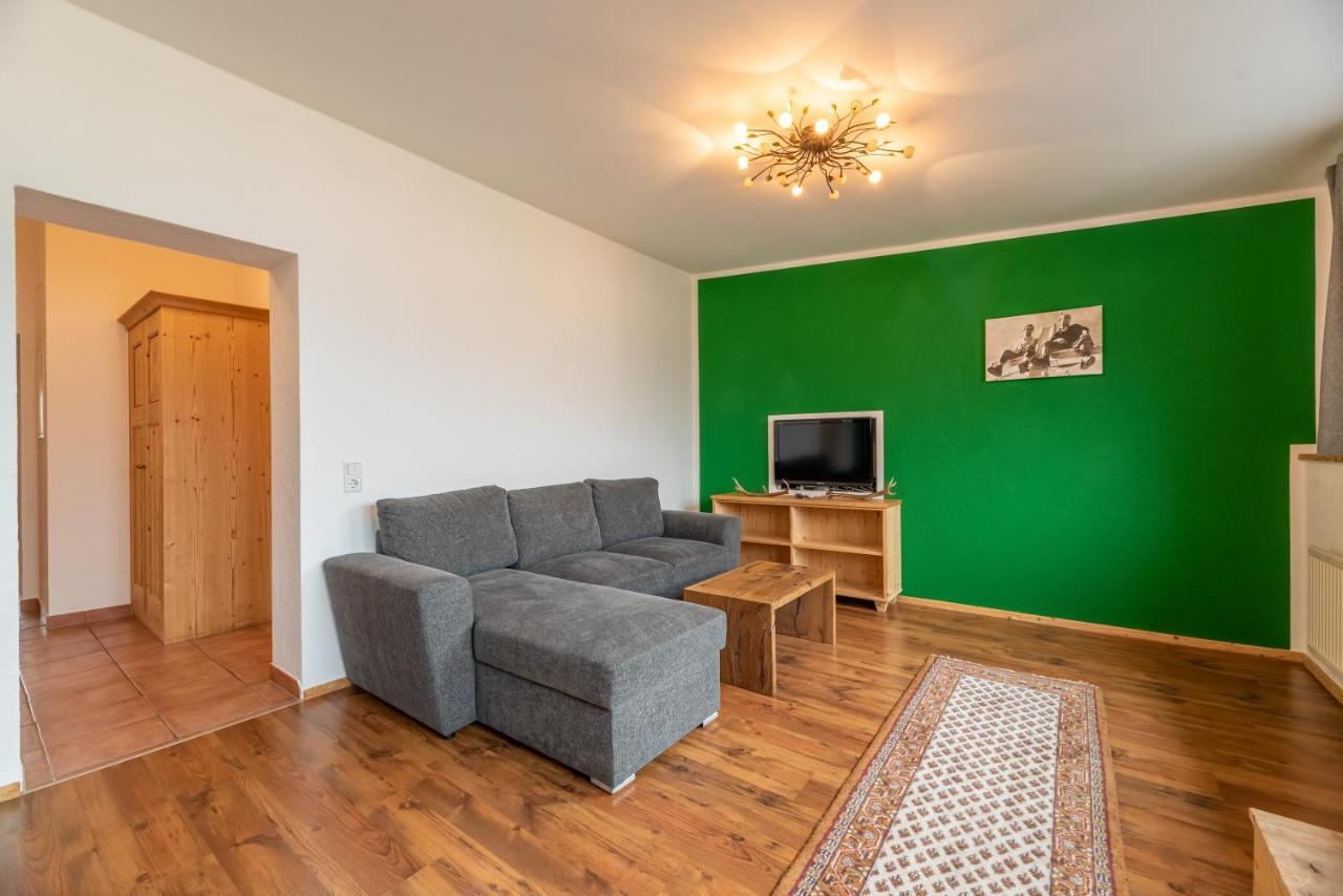 Anblick Appartement With Lake View เซลล์อัมเซ ภายนอก รูปภาพ